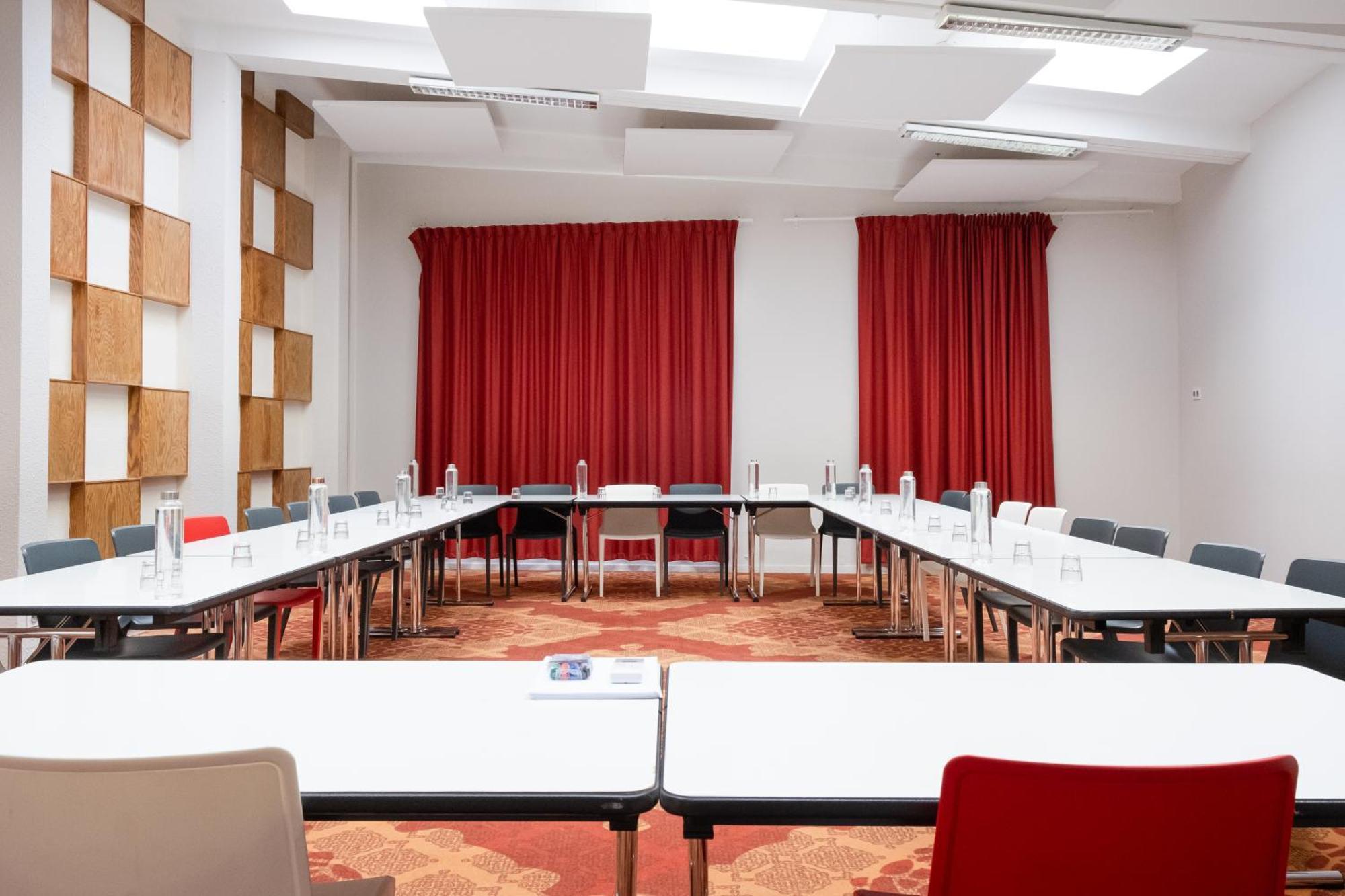 Ibis Styles Albi Centre Le Theatro Hotel Екстериор снимка