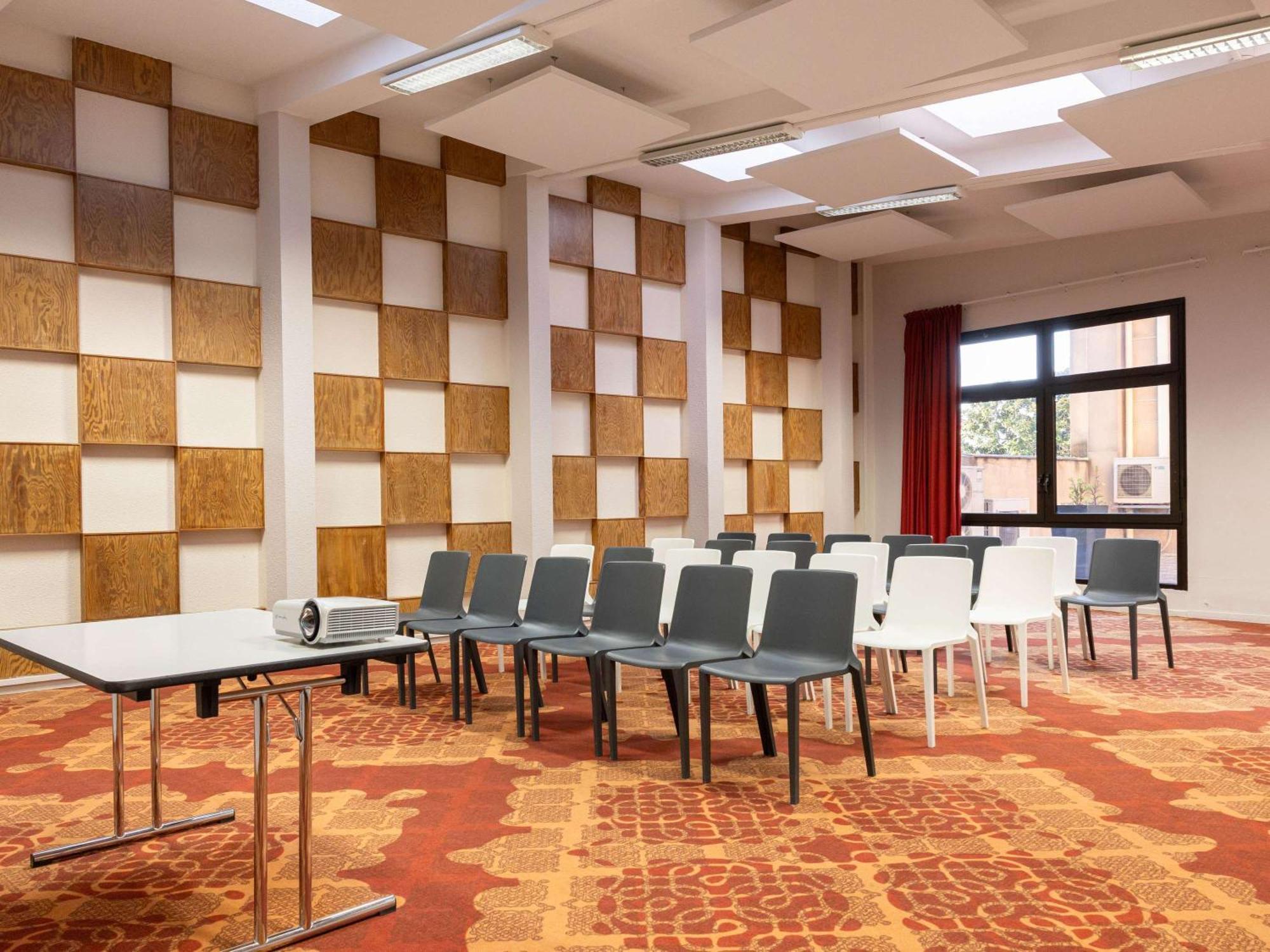 Ibis Styles Albi Centre Le Theatro Hotel Екстериор снимка