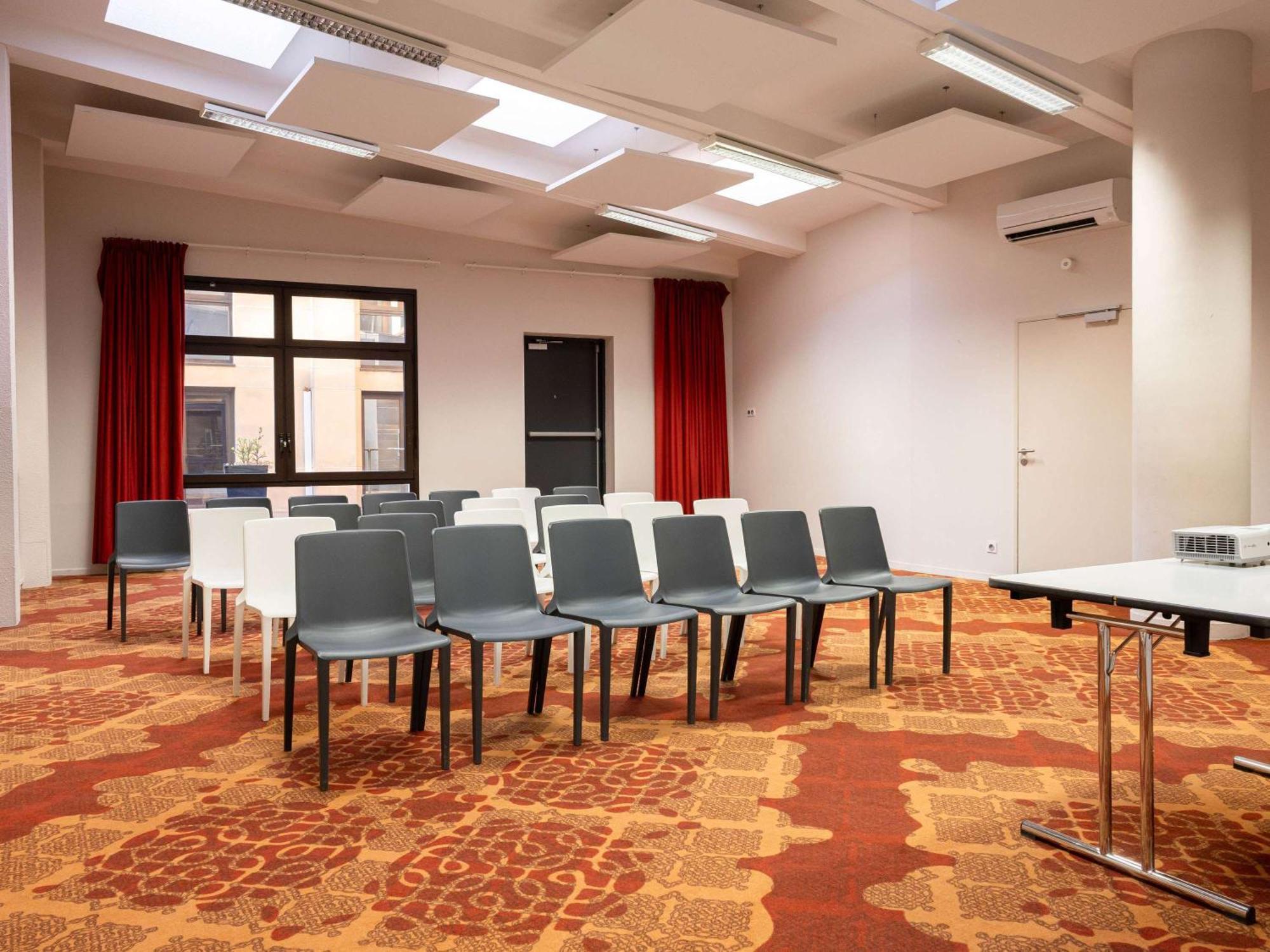 Ibis Styles Albi Centre Le Theatro Hotel Екстериор снимка